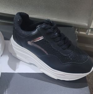 Wanted women flickers dad lace up chucky platform fashion sneakers